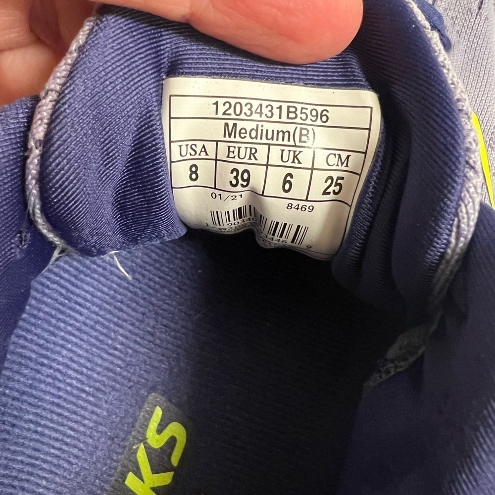 Brooks Women’s Glycerin 19 Sneaker. Size 8. Good Condition. - Picture 6 of 8